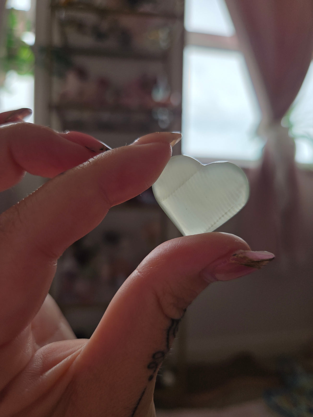 Finger Print Pistachio Calcite Heart
