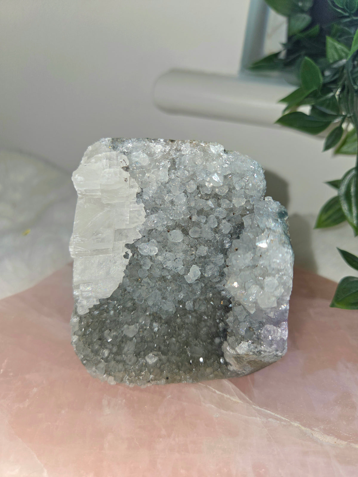 Apophylite with Stillbite Cluster