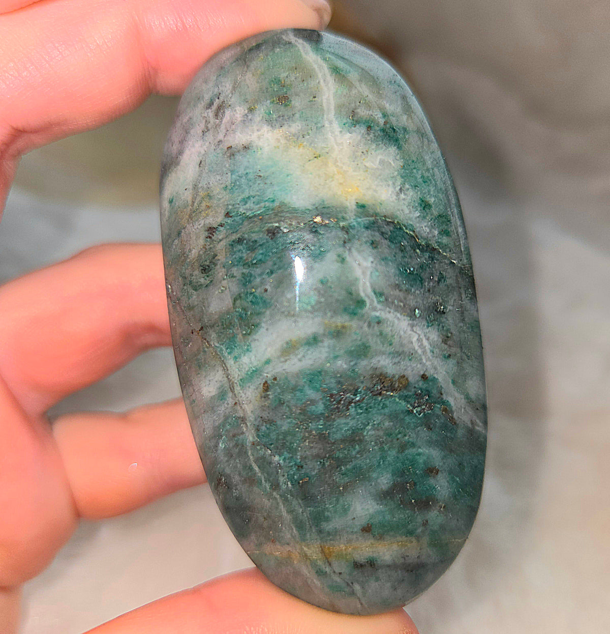Moss Agate Palm Stone