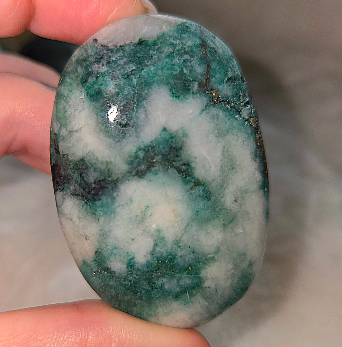 Moss Agate Palm Stone